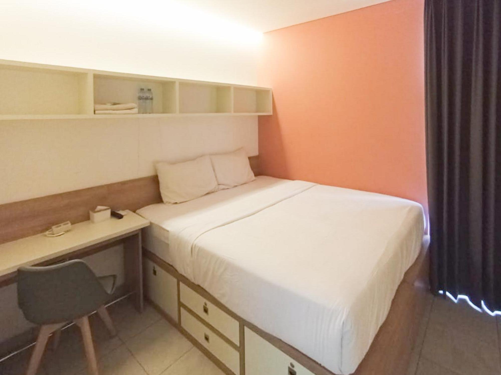 Hotel Ofo Kost Premium Kampung Inggris Pare Syariah Mitra Reddoorz Extérieur photo