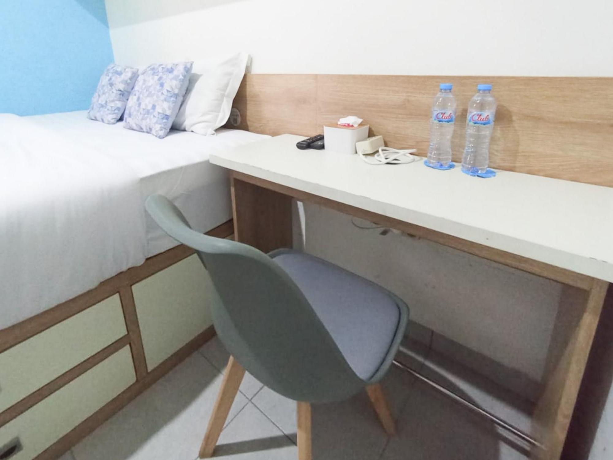 Hotel Ofo Kost Premium Kampung Inggris Pare Syariah Mitra Reddoorz Extérieur photo