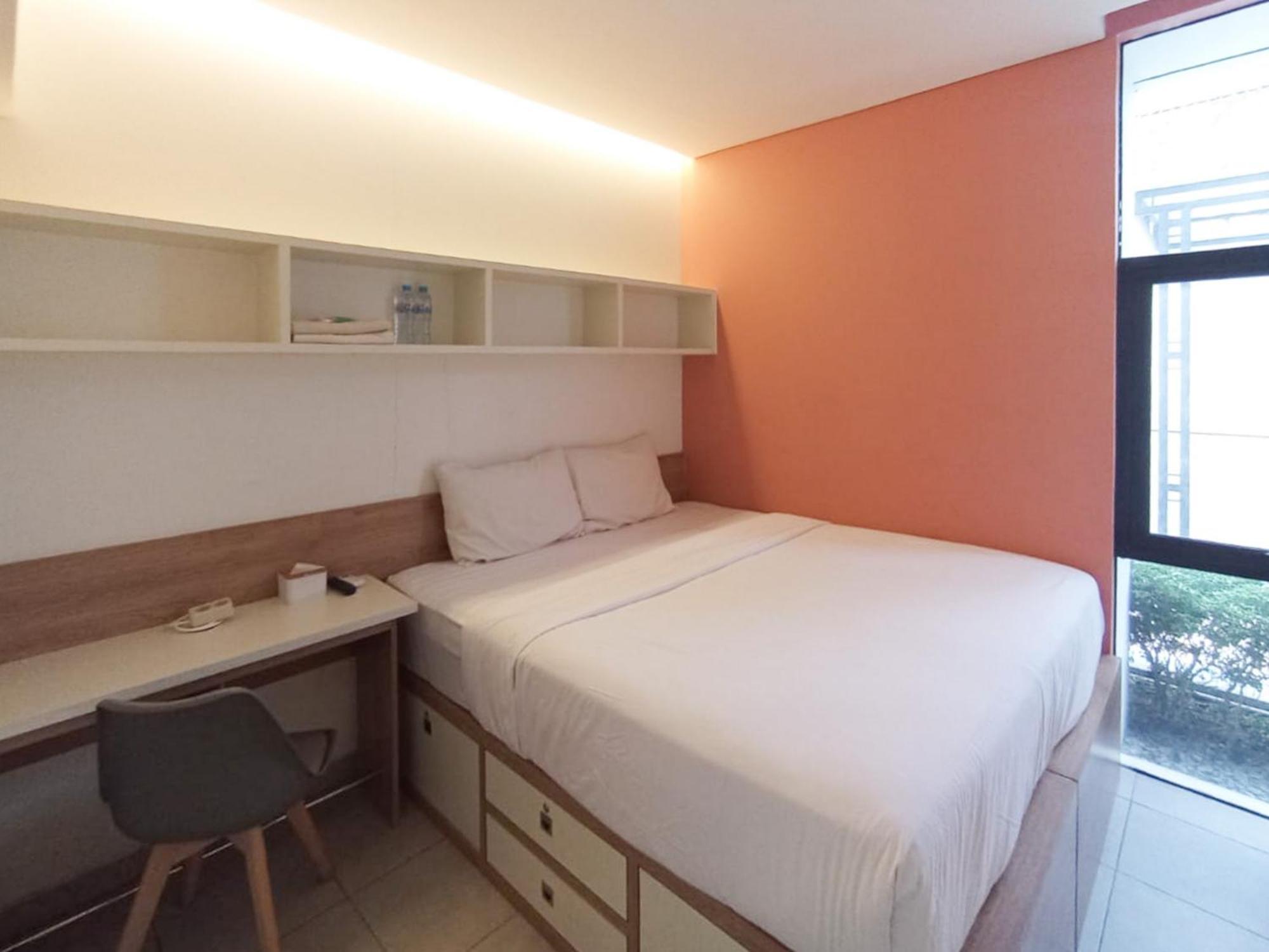 Hotel Ofo Kost Premium Kampung Inggris Pare Syariah Mitra Reddoorz Extérieur photo