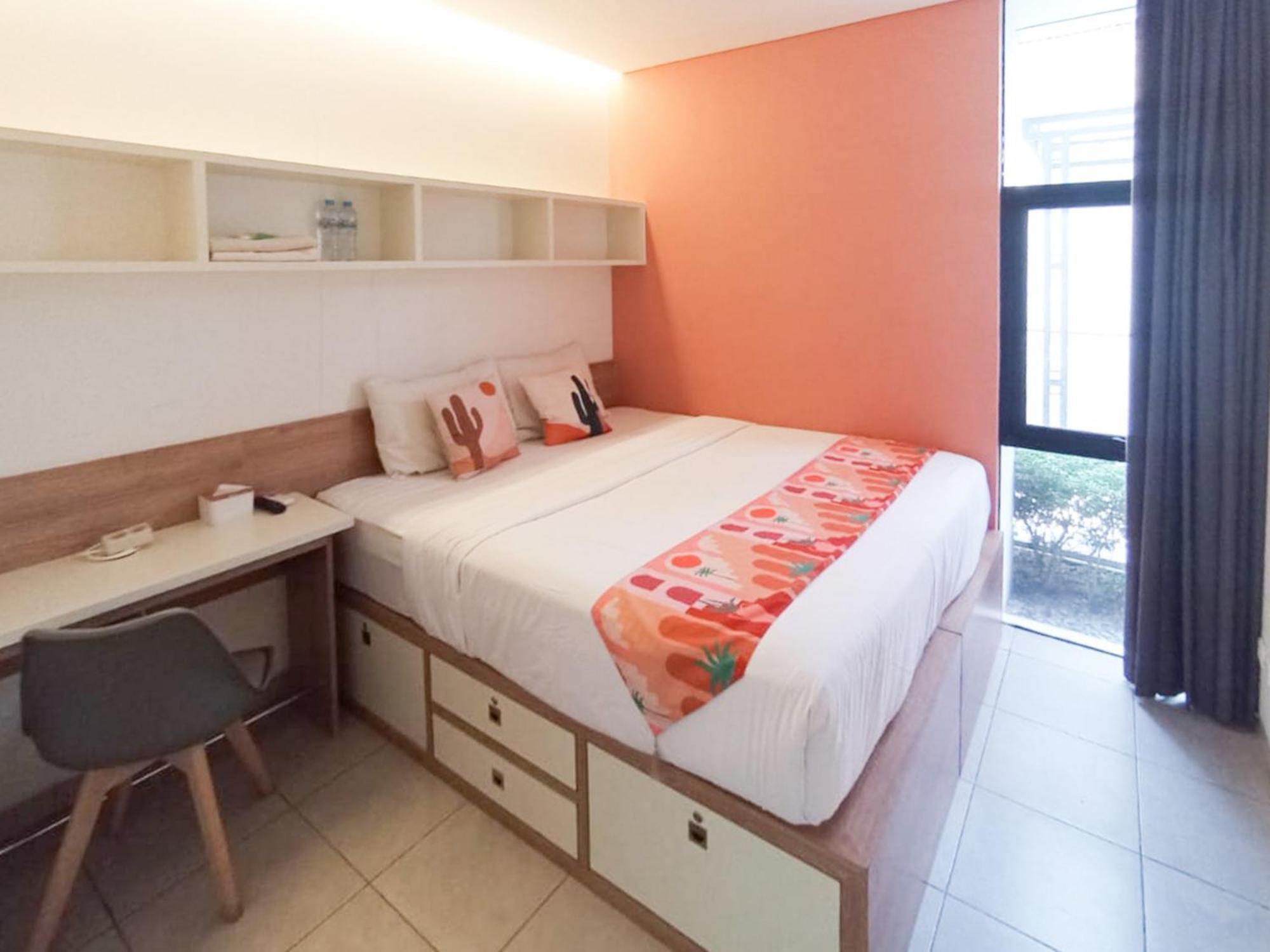 Hotel Ofo Kost Premium Kampung Inggris Pare Syariah Mitra Reddoorz Extérieur photo