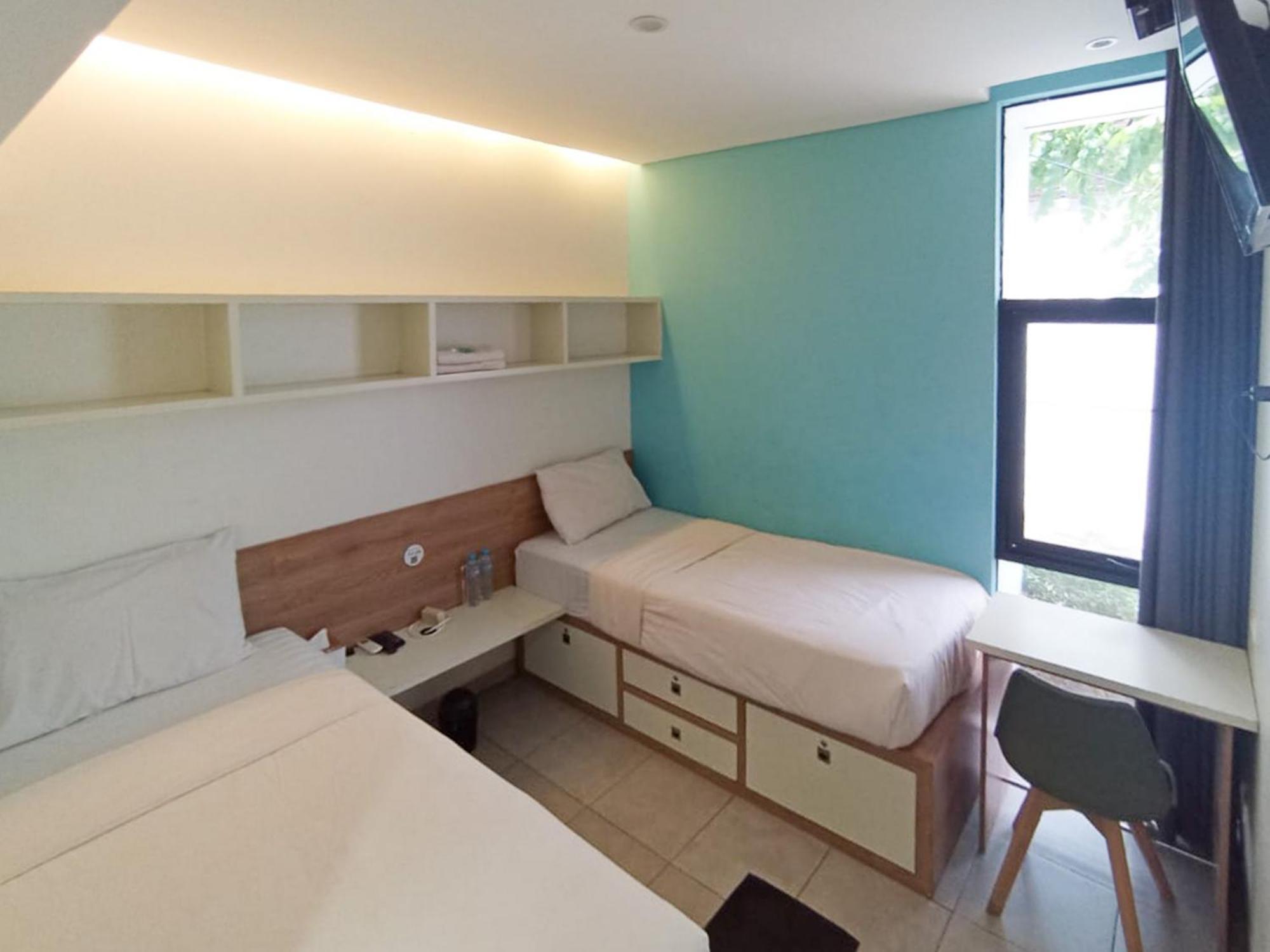 Hotel Ofo Kost Premium Kampung Inggris Pare Syariah Mitra Reddoorz Extérieur photo