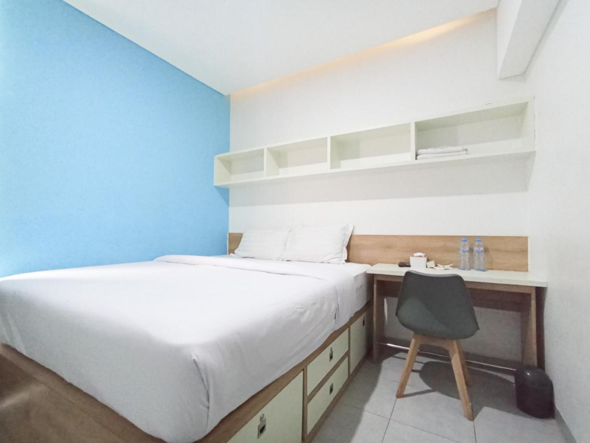 Hotel Ofo Kost Premium Kampung Inggris Pare Syariah Mitra Reddoorz Extérieur photo