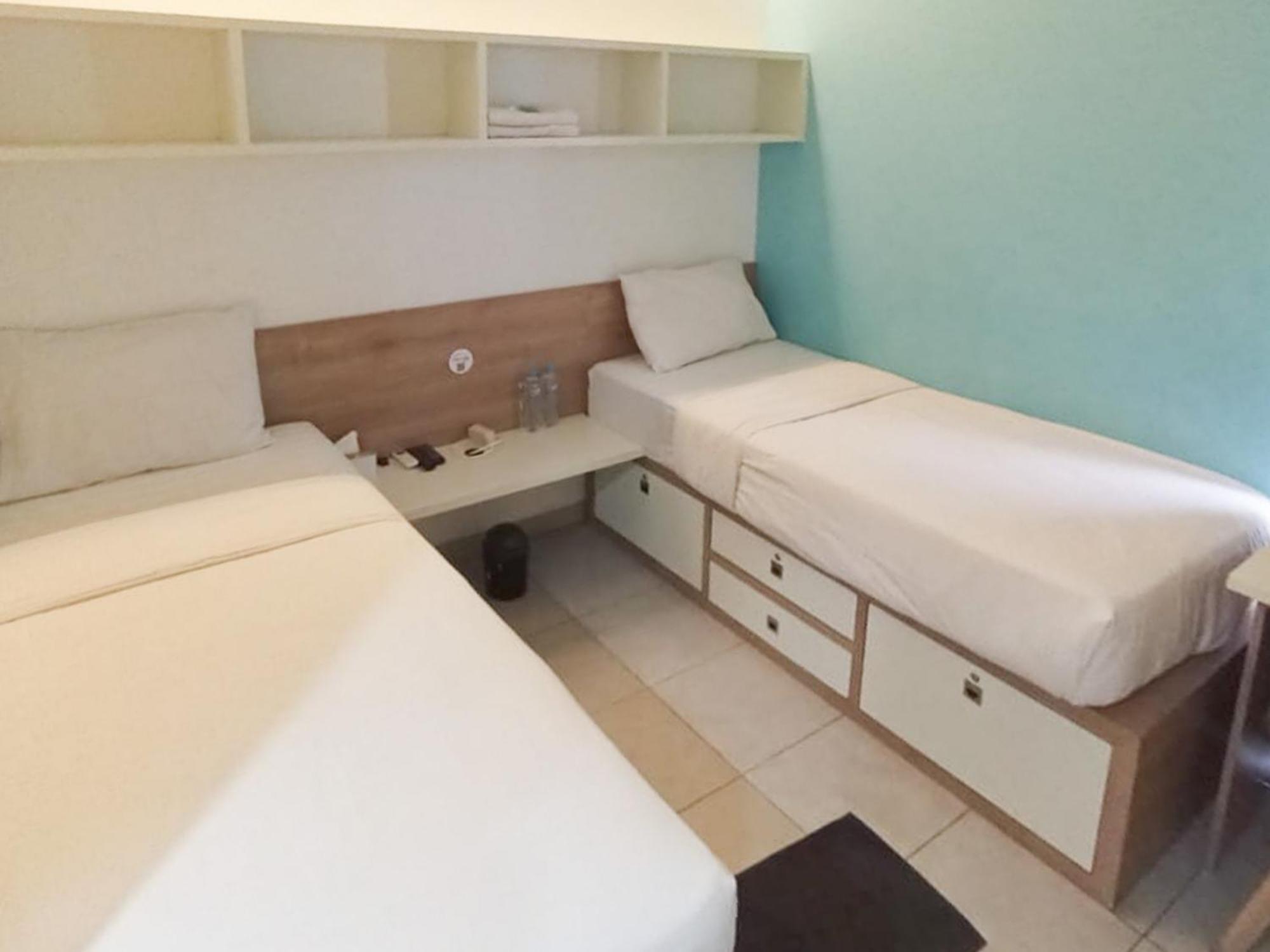 Hotel Ofo Kost Premium Kampung Inggris Pare Syariah Mitra Reddoorz Extérieur photo